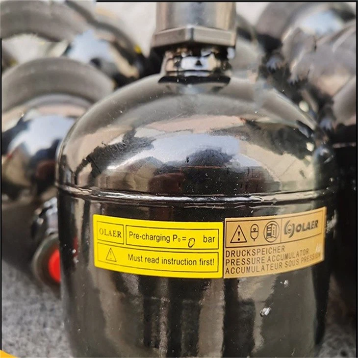 Aurell Diaphragm Accumulator ELM 1.4-210/90/CF 01125